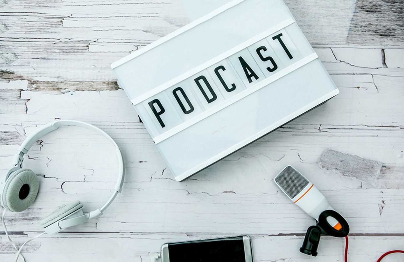 Exploring the Top 25 Business Podcasts for Entrepreneurs