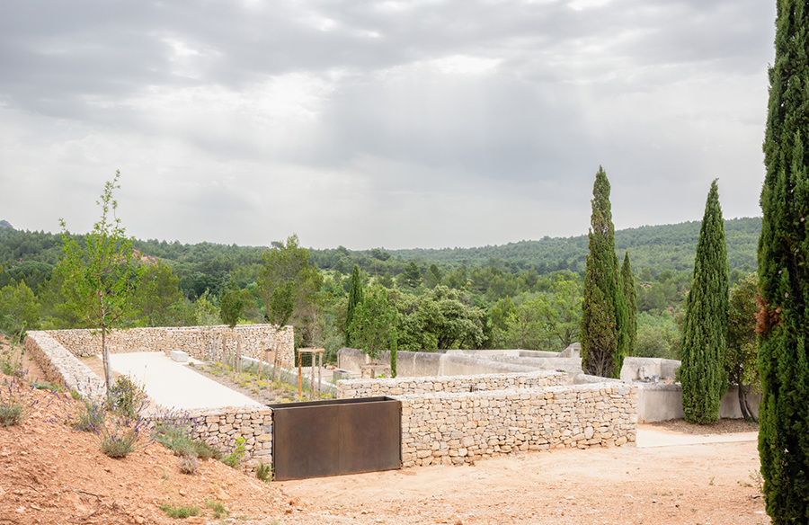 Reflecting Sensitivity: Cemetery Expansion in Saint-Antonin-sur-Bayon