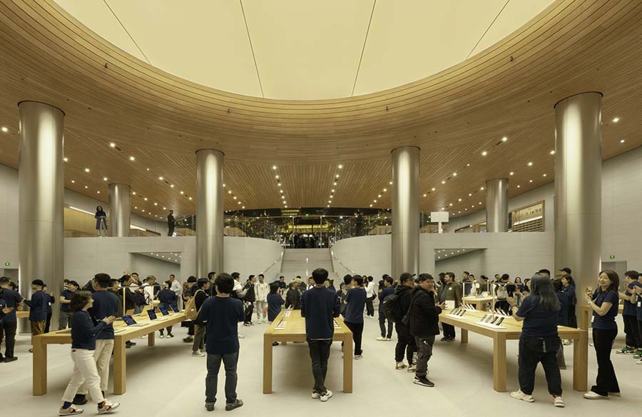 Reimagining Urban Connectivity: Apple Store Jing’an