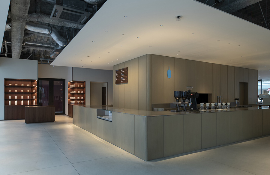 Bridging Urban and Tranquil: Blue Bottle Coffee Fukuoka Tenjin